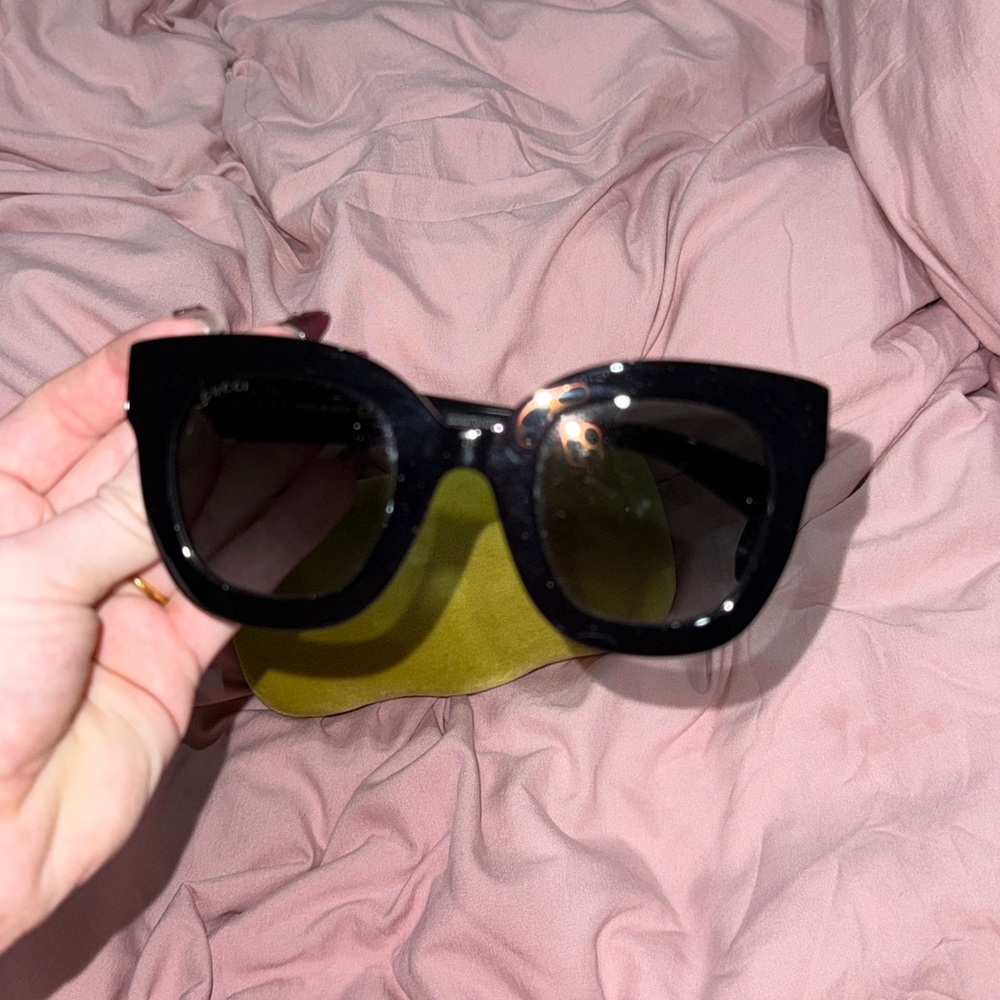 Gucci- Black Stars Oversized Sunglasses